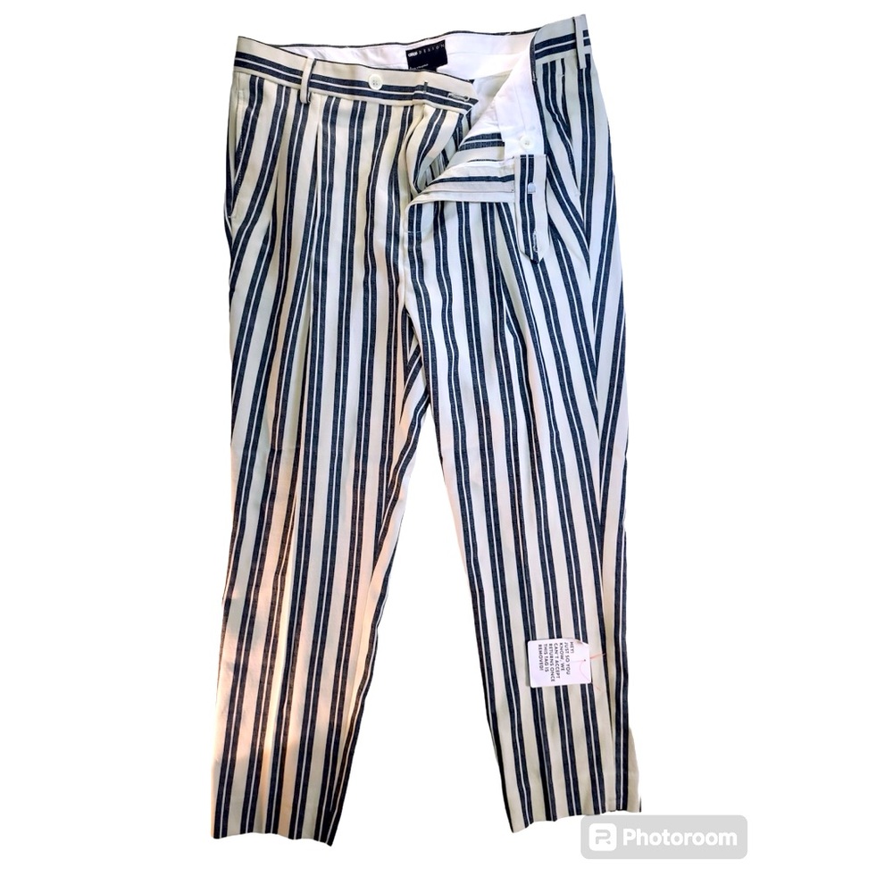 NWT ASOS  Wide legged Trousers Navy Blue and White Capris